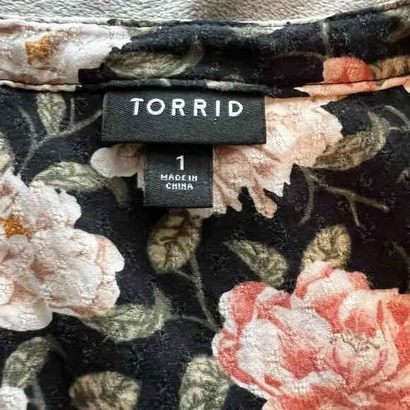 Torrid Black Floral Texture Woven Peasant Blouse Peasant‎ Sleeves Plus Sz 1 - Picture 5 of 7